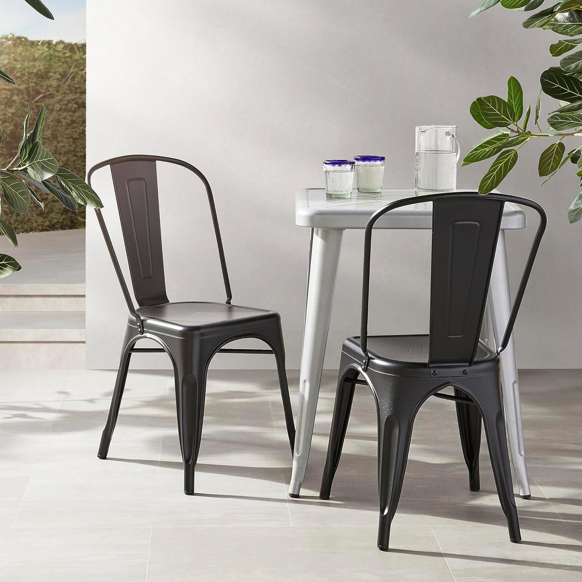 Metal Dining Chairs Set of 4 – Stackable Industrial Kitchen Chairs with Ergonomic Backrest, Matte Black Finish, Heavy Duty Steel Frame for Indoor & Outdoor Use